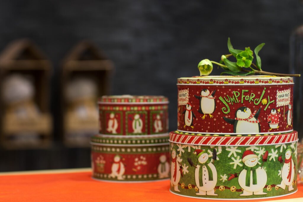 holiday custom tin box cost